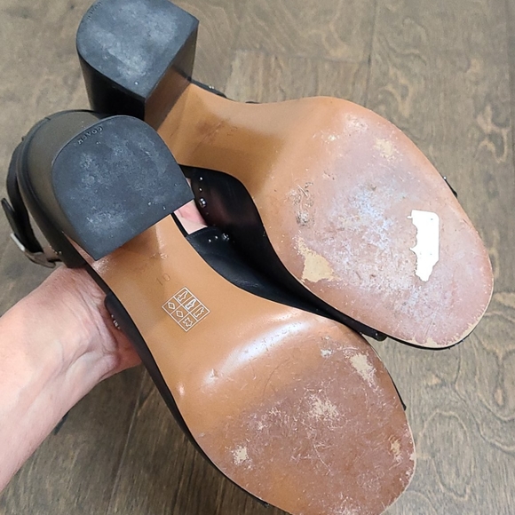 Coach Marnie Block Heel With Tea Rose Studs - Picture 12 of 13